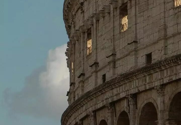 రక్తసిక్త కోటగోడలు,,,,!!