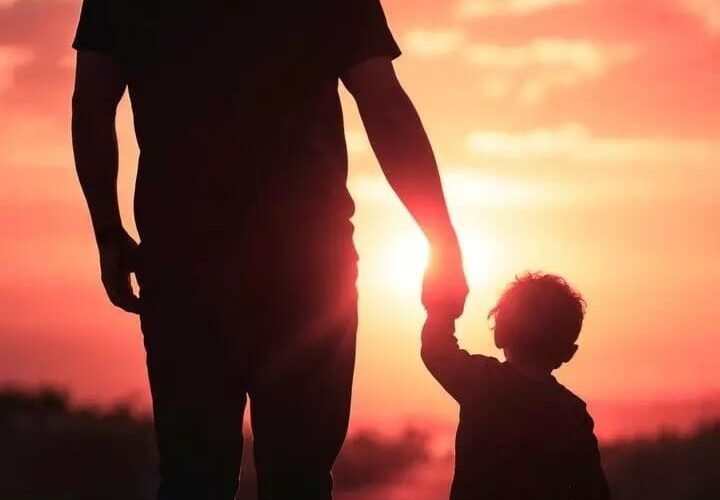 అరుణోదయ కాంతులు