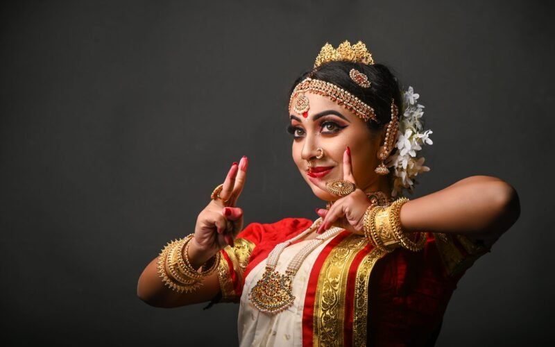 నాట్యం కళల హృదయజ్యోతి,,,,,!!